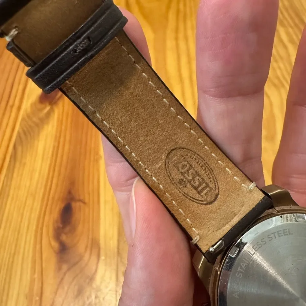 Fossil Men's Brown Leather Band Analog Water-Resistant Dress Watch FS-5107